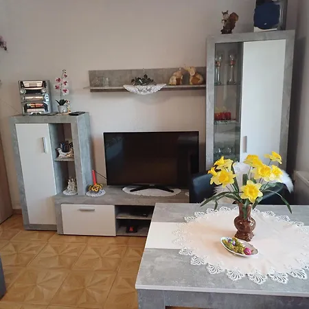 Apartment Fichtestrasse 50a *