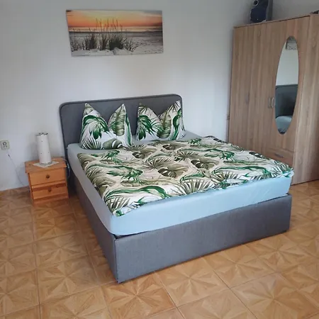 Apartment Fichtestrasse 50a Waren (Mueritz)